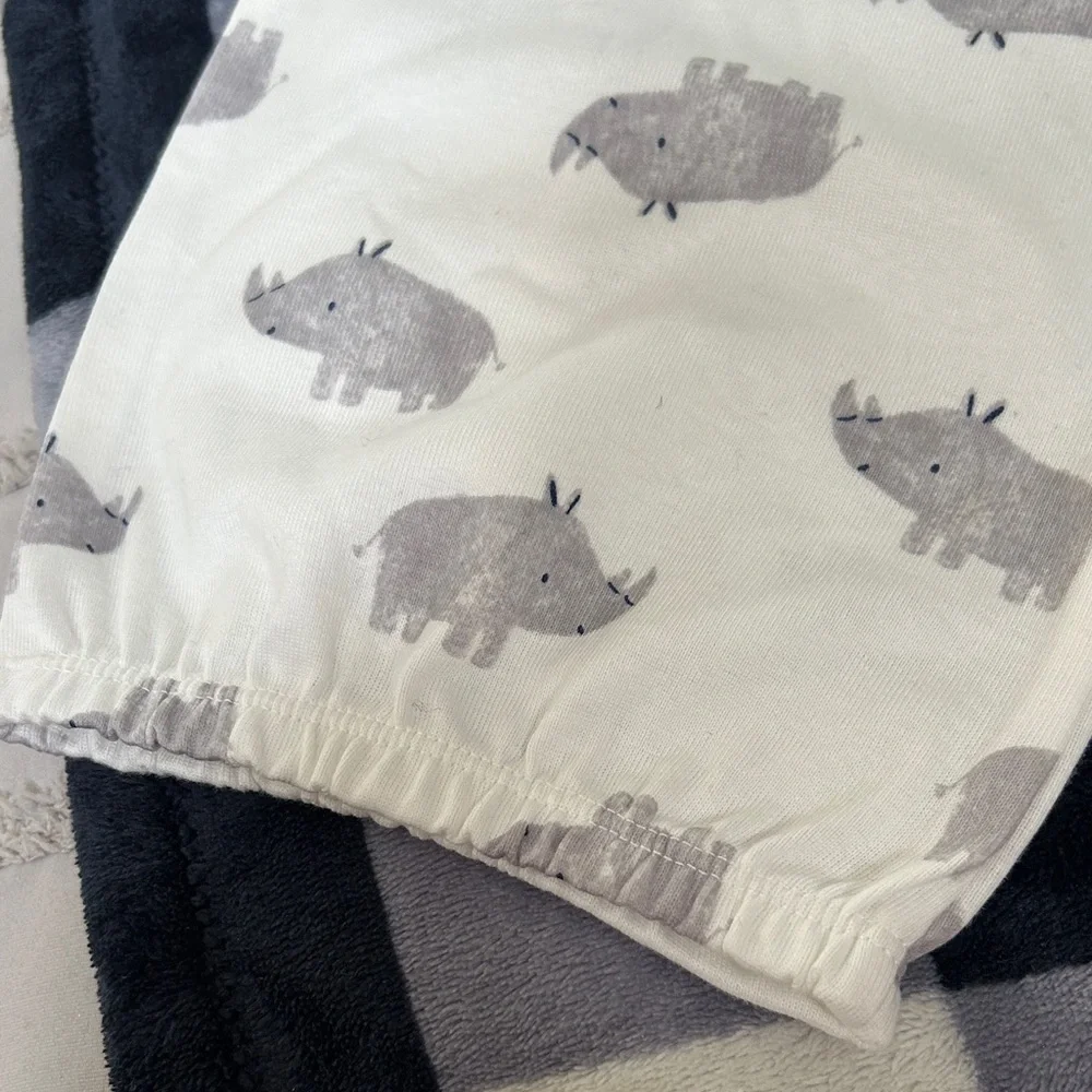 Carter’s PREEMIE | UNISEX |Adorable Rhino Print Baby Sack gown | New no tags.